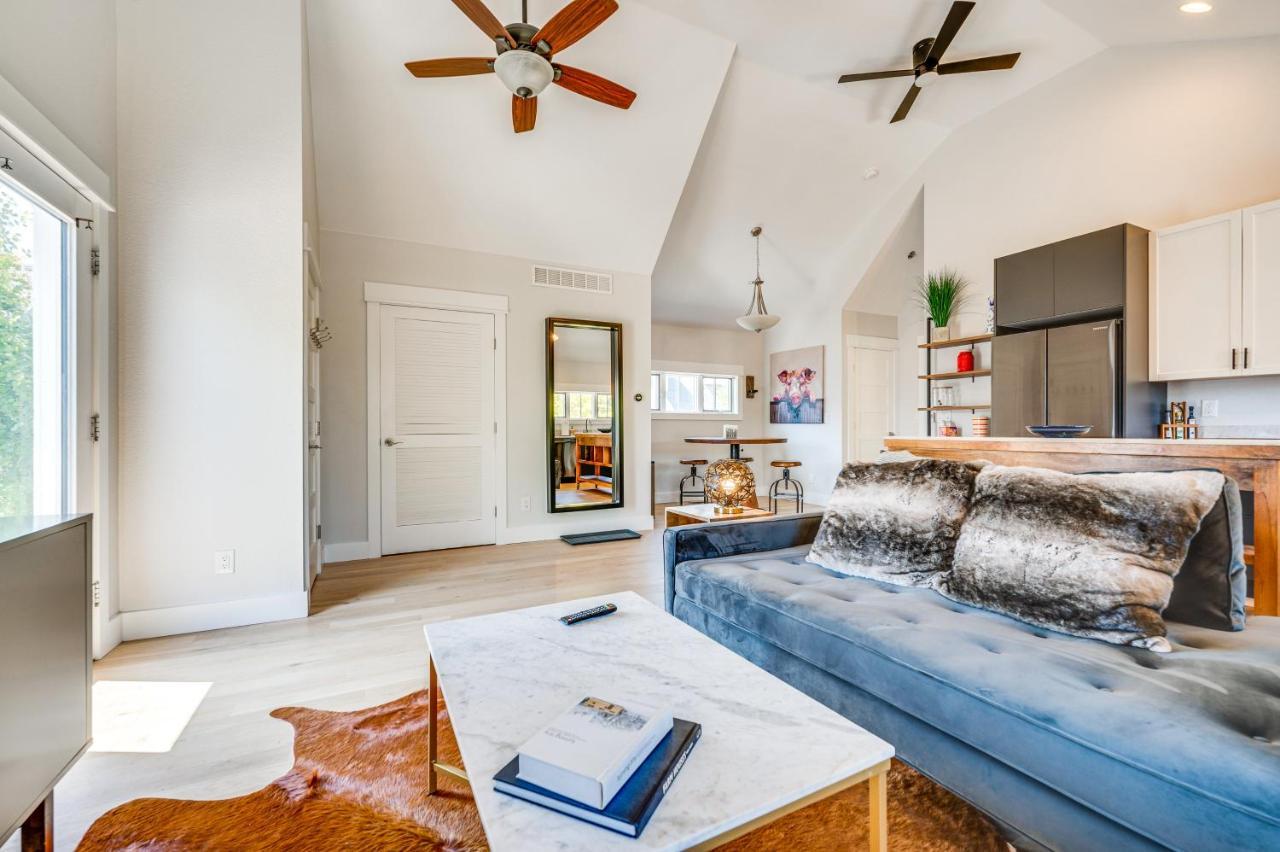 Sleek Westminster Home, 14 Mi To Downtown Denver! Luaran gambar