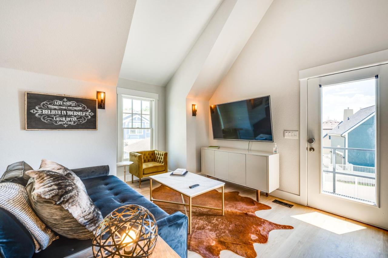Sleek Westminster Home, 14 Mi To Downtown Denver! Luaran gambar